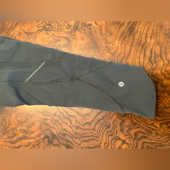 58 - Lululemon Home Stretch Crop leggings- size 4 - Picture 4 of 10